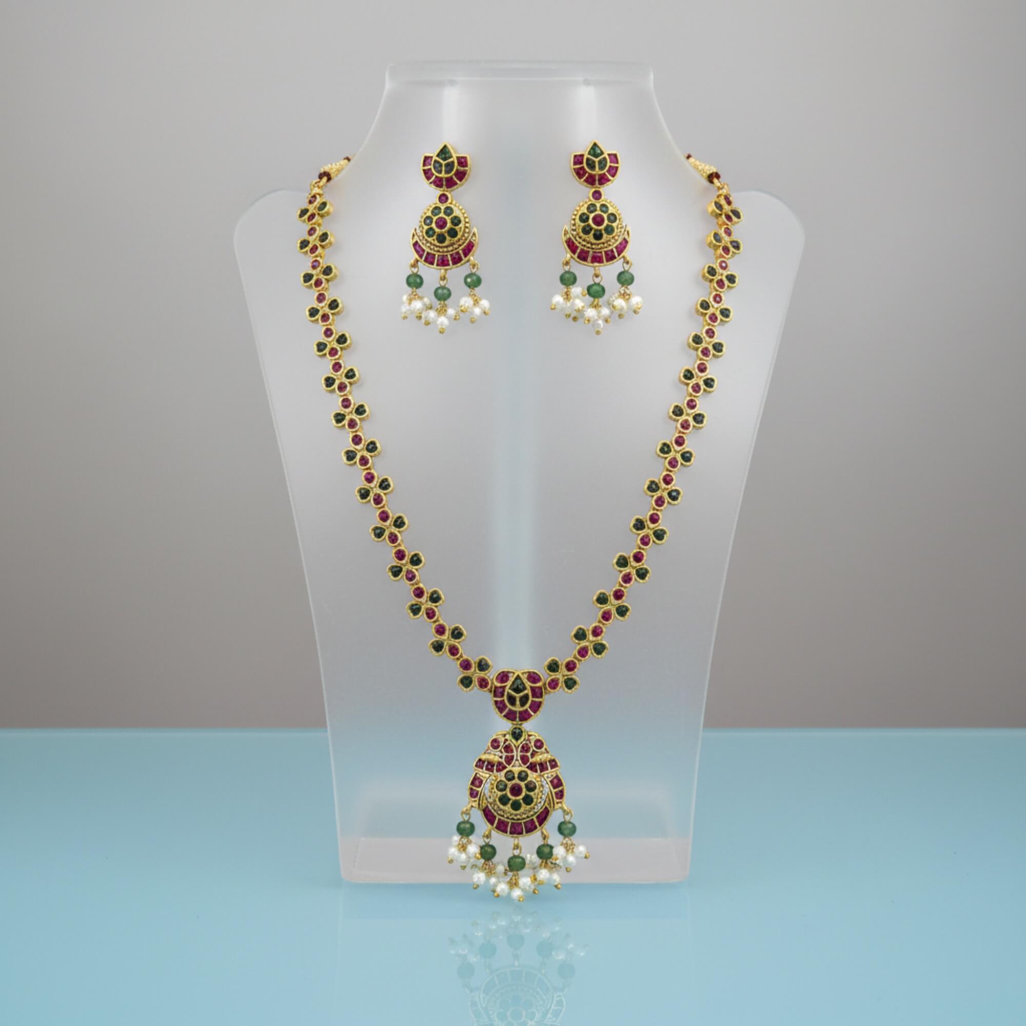 How to Source Imitation Jewelery Direct from Manufacturers