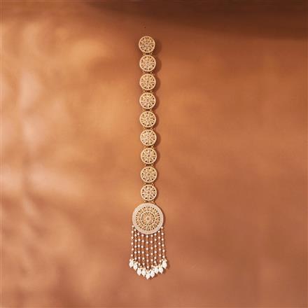 Indo Western Pearl Hair Brooch With Mehndi Plating