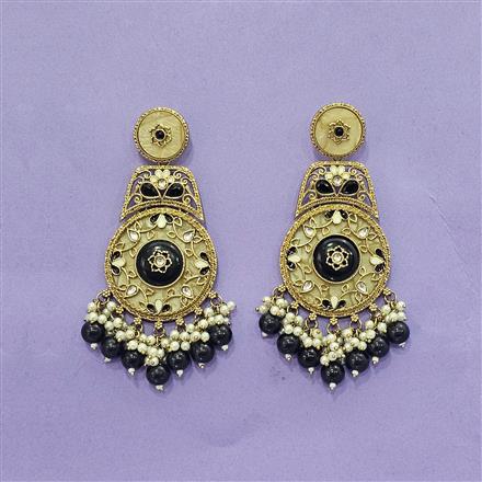 Indo Western Mother Of Pearl Earring With Mehndi Plating