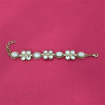 Indo Western Classic Bracelet With Mehndi Plating