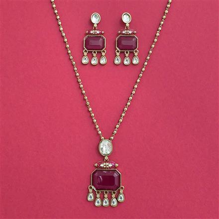 Indo Western Classic Pendant Set With Mehndi Plating