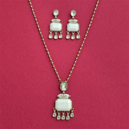 Indo Western Classic Pendant Set With Mehndi Plating