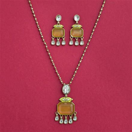 Indo Western Classic Pendant Set With Mehndi Plating
