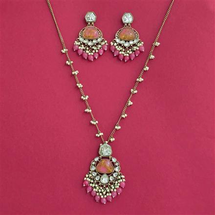 Indo Western Moti Pendant Set With Mehndi Plating
