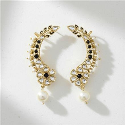 Indo Western Earcuff With Mehndi Plating