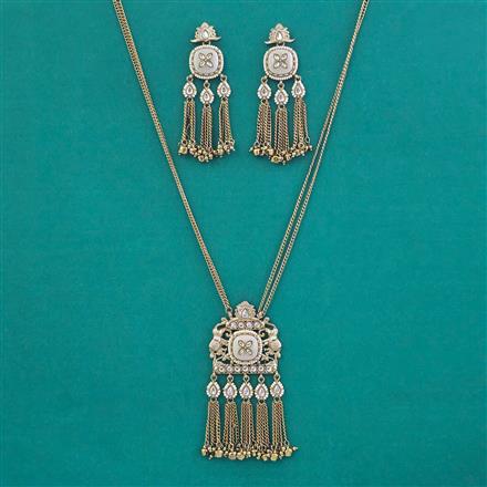 Indo Western Moti Pendant Set with Mehndi Plating