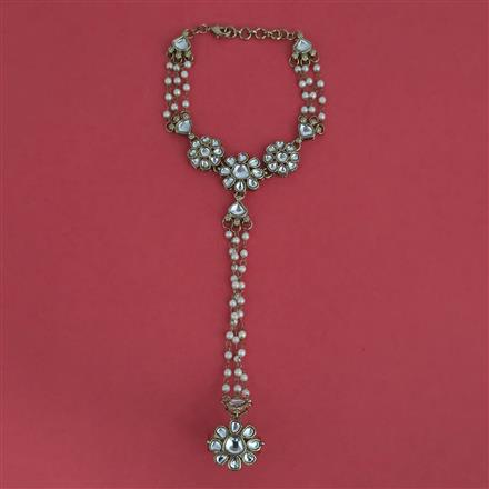 Indo Western Moti Hath Pan with Mehndi Plating