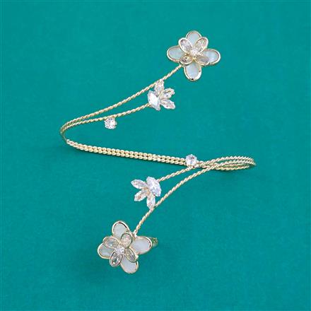 Indo Western Plam Cuffring With Gold Plating Rhodium Plating Mehndi Plating