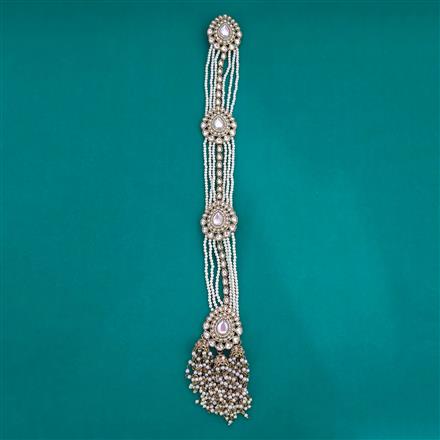 Indo Western Moti Hair Brooch With Mehndi Plating