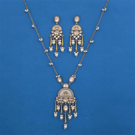 Indo Western Pearl Pendant Set with Mehndi Plating