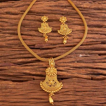 Antique Plain Gold Pendant Set