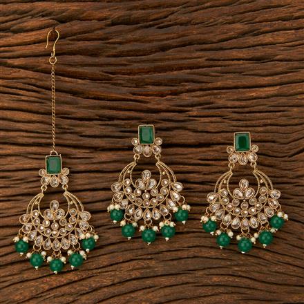 Antique Chand Earring Tikka With Mehndi Plating