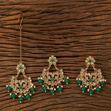 Antique Chand Earring Tikka With Mehndi Plating