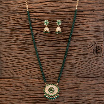 Antique Moti Pendant Set With Gold Plating