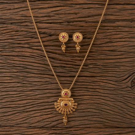 Antique Classic Pendant Set With Matte Gold Plating