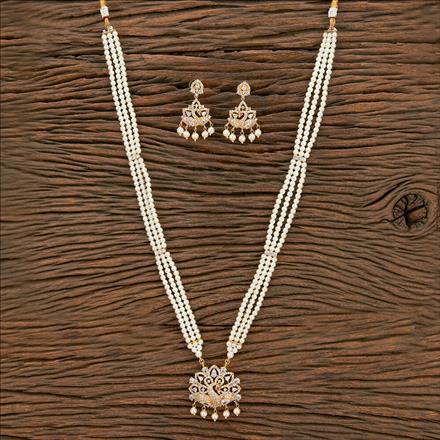 Antique Moti Pendant Set With Gold Plating