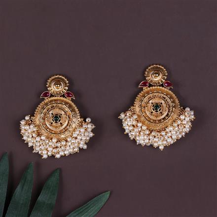 Antique Pearl Earring With Gold Plating