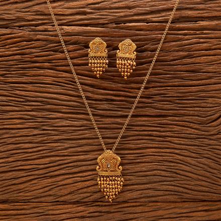 Antique Classic Pendant Set With Matte Gold Plating