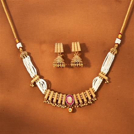 Antique Classic Necklace With Gold Plating
