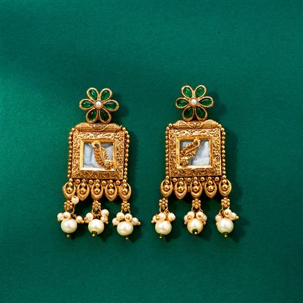 Antique Pearl Earring With Gold Plating
