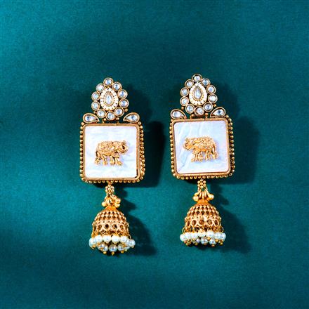 Antique Mother Of Pearl Earring With Matte Gold Plating