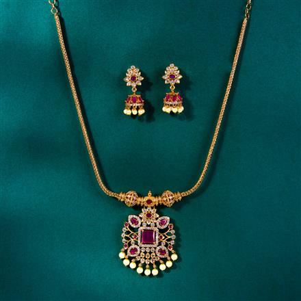 Antique Pearl Pendant Set With Matte Gold Plating