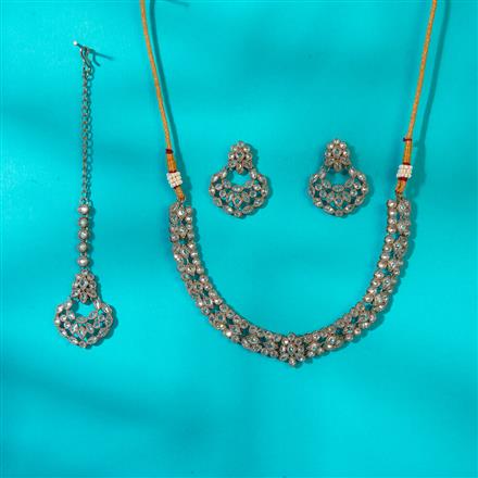 Antique Reverse Ad Stone Necklace With Mehndi Plating
