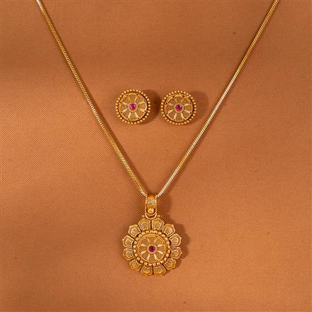 Antique Chain Pendant Set With Matte Gold Plating