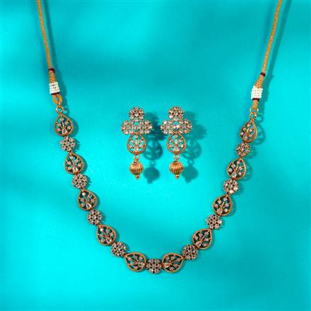 Antique Classic Necklace With Gold Plating