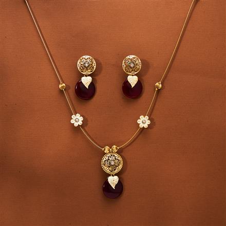 Antique Meenakari Pendant Set With Matte Gold Plating