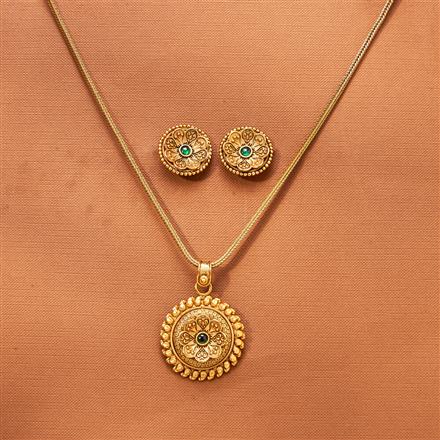 Antique Chain Pendant Set With Matte Gold Plating