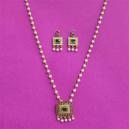 Antique Classic Pendant Set With Gold Plating