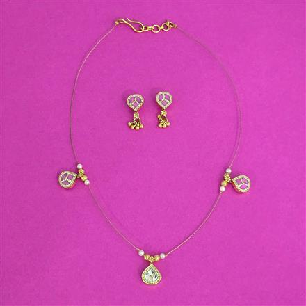 Antique Moti Pendant Set With Gold Plating