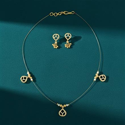 Antique Moti Pendant Set With Gold Plating