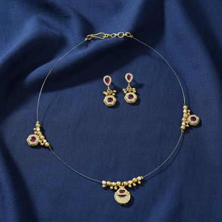 Antique Moti Pendant Set With Gold Plating