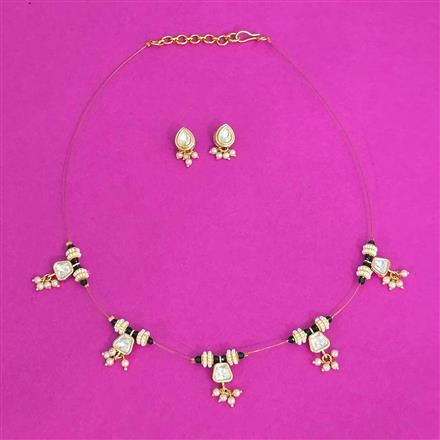 Antique Moti Pendant Set With Gold Plating