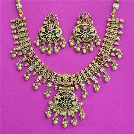 Antique Classic Necklace Set With Matte Gold Plating