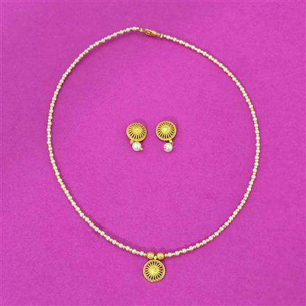 Antique Moti Pendant Set With Gold Plating