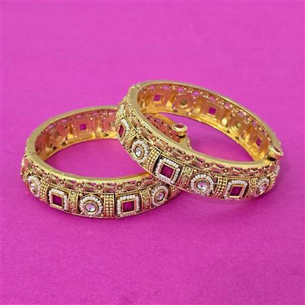 Antique Moti Bangles With Matte Gold Plating