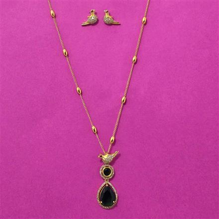 Antique Delicate Pendant Set With Gold Plating