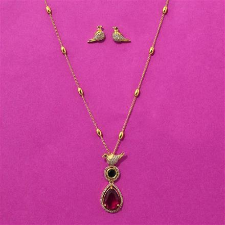 Antique Delicate Pendant Set With Gold Plating