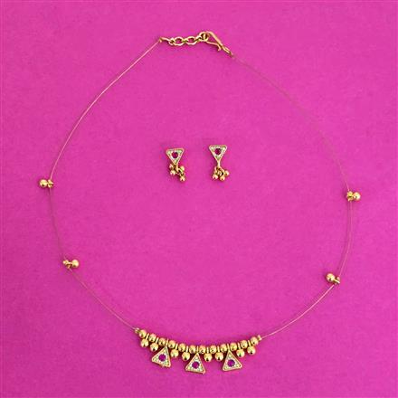 Antique Delicate Pendant Set With Gold Plating