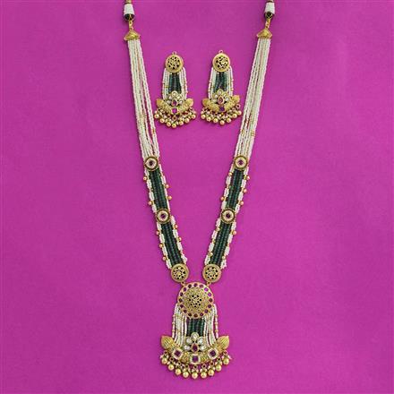 Antique Moti Pendant Set With Matte Gold Plating