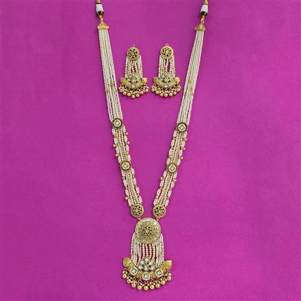 Antique Moti Pendant Set With Matte Gold Plating