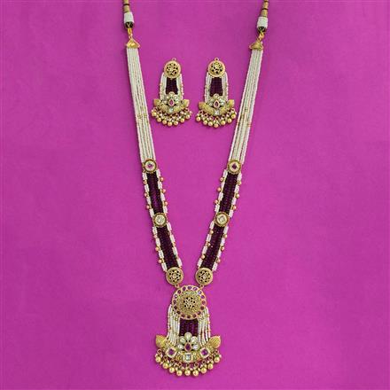 Antique Moti Pendant Set With Matte Gold Plating