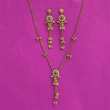 Antique Moti Pendant Set With Gold Plating