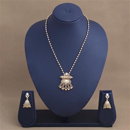 Antique Classic Pendant Set With Matte Gold Plating