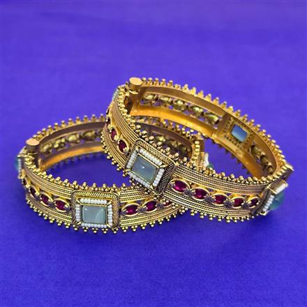 Antique Pearl Bangles With Matte Gold Plating