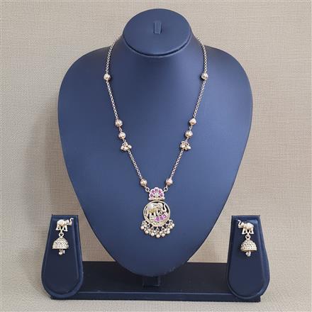Antique Classic Pendant Set With Gold Plating