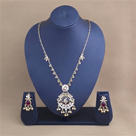 Antique Classic Pendant Set With Matte Gold Plating